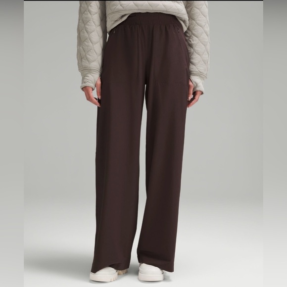 Swift Mid-Rise Wide-Leg Pant - Picture 1 of 6